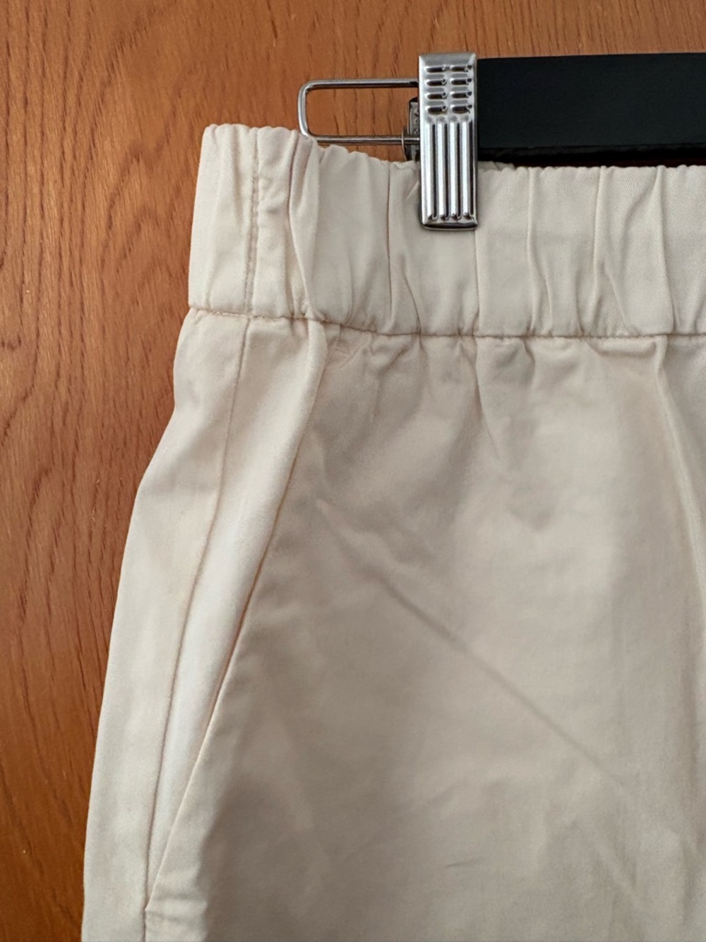 Everlane Cream Elastic-Waist Bermuda Shorts - Picture 3 of 9